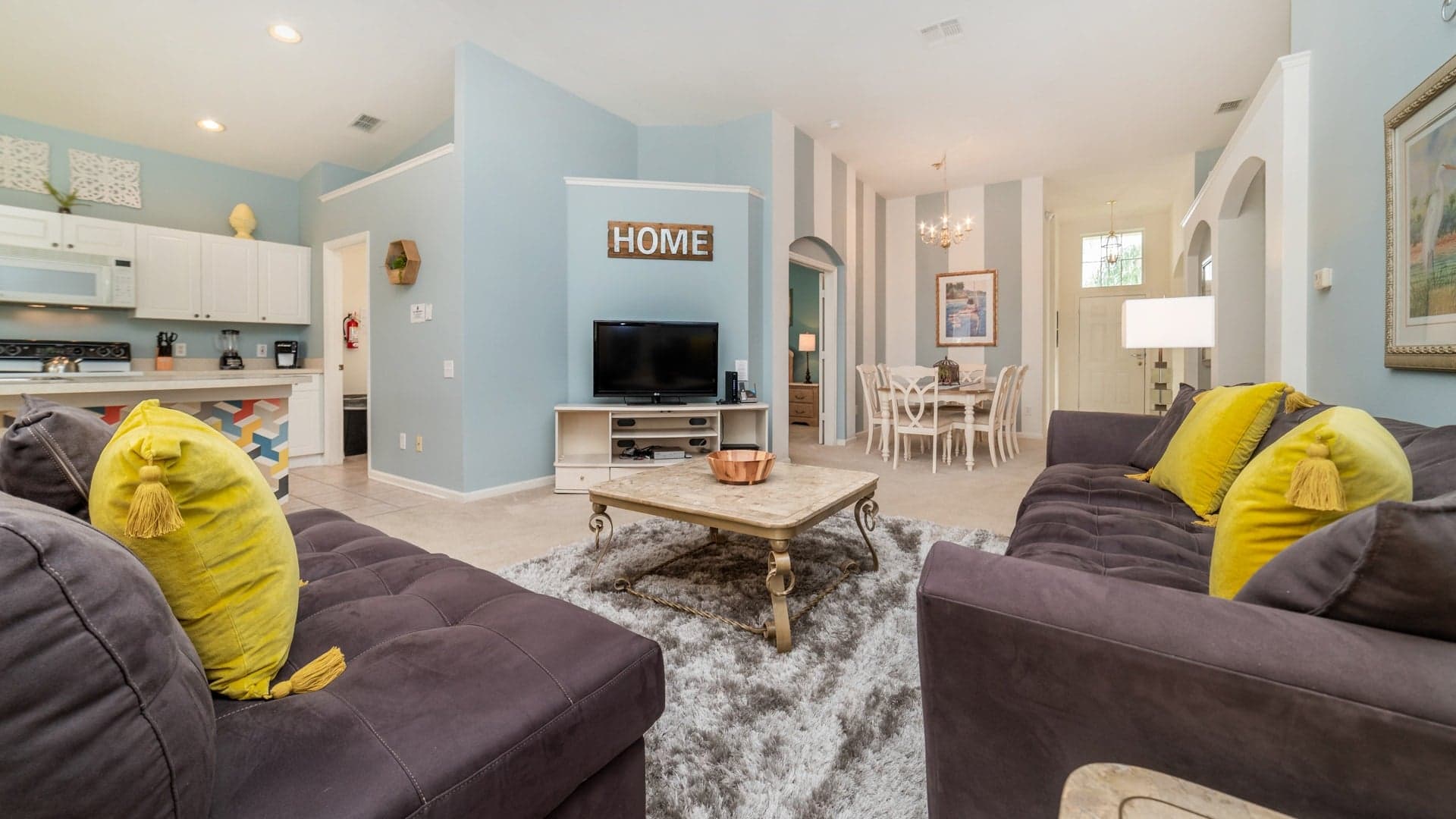 8150 Fan Palm Way Windsor Palms