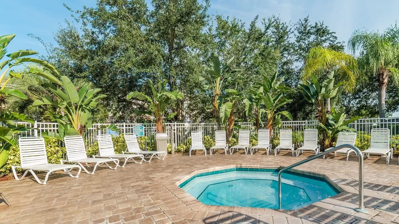 8150 Fan Palm Way Windsor Palms