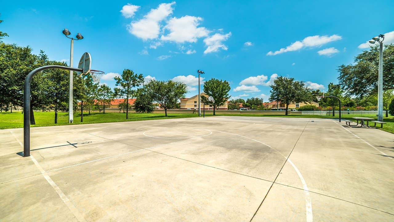 2774 Almaton Loop #403 Windsor Hills