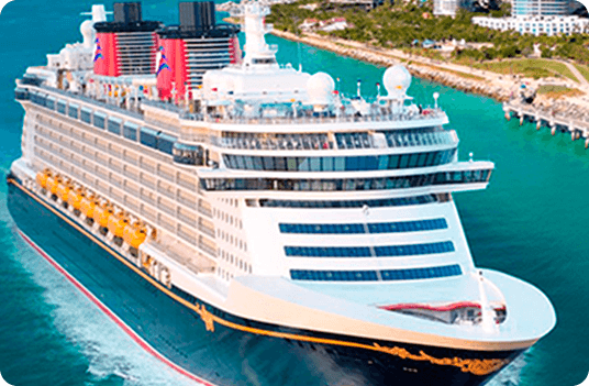 Navio Disney em aguas tropicais